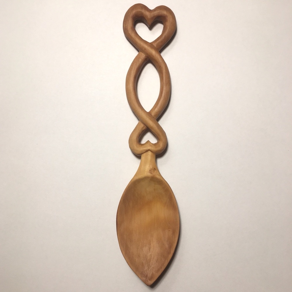 Traditional Hand-Carved Welsh Love Spoon - Picture 2 of 3